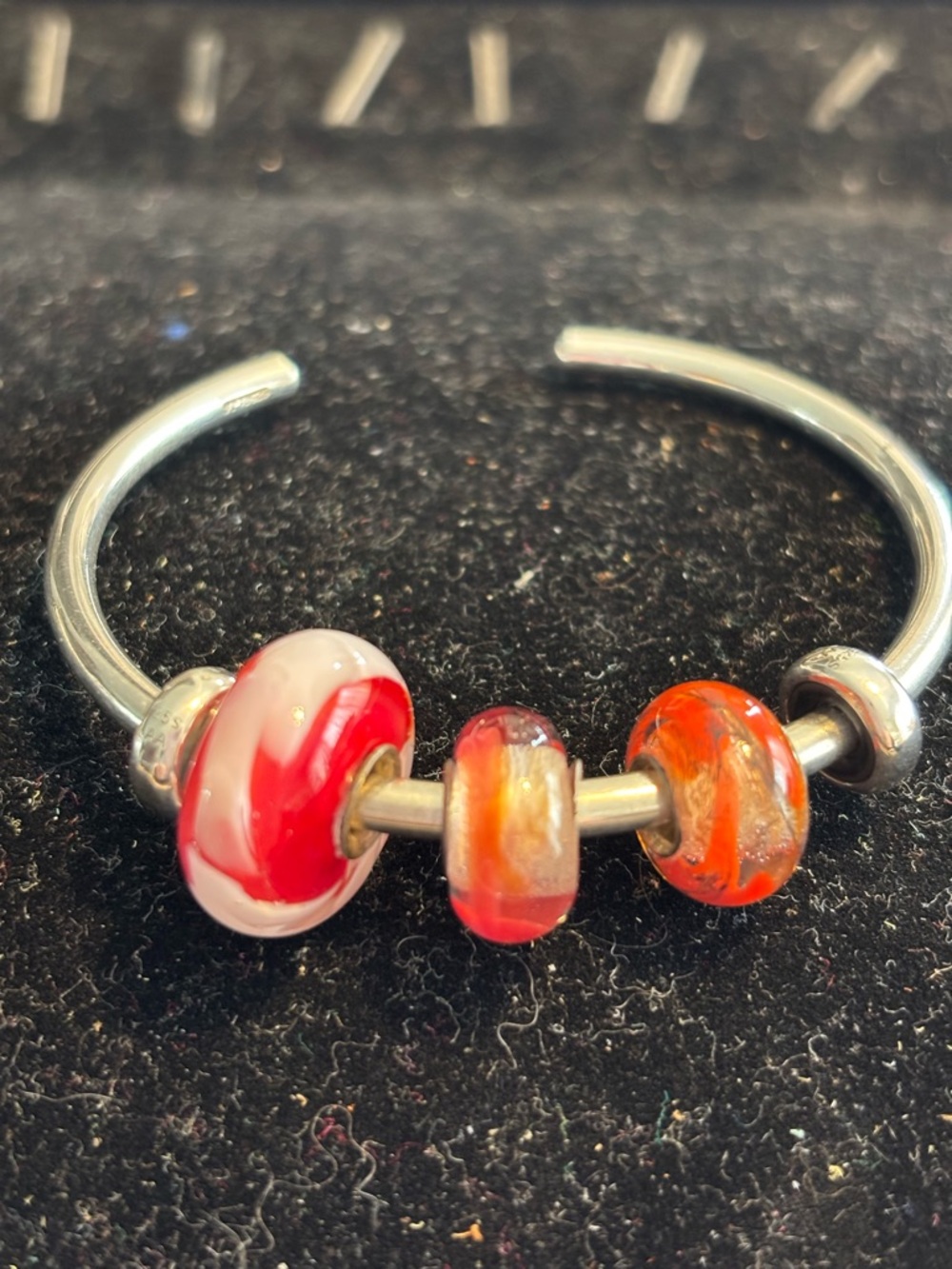 Glass beads with sterling silver core